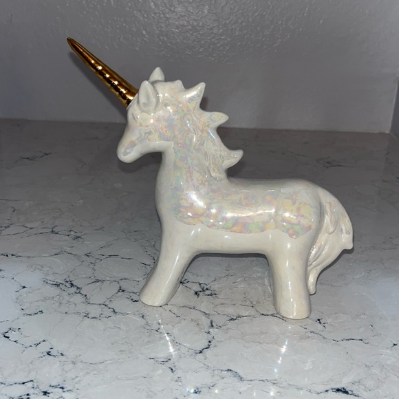 Desktop/shelf unicorn decor 🦄 - Picture 1 of 3